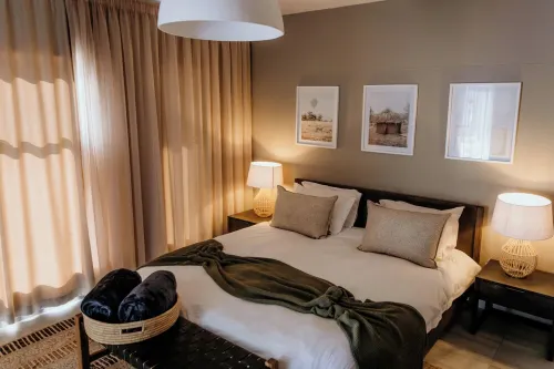 Charming 2-Bedroom Retreat in the Heart of Swakopmund – Walk to Beach & Cafés!