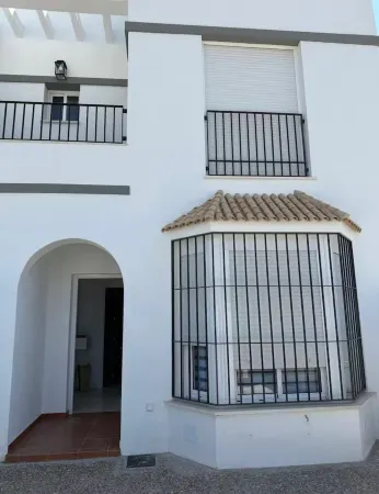 Spacious and luminous house, for families or groups.