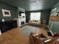 The Clover Cottage - Rolla's St.Pat's Themed house near S&T, Acorn Trail & more! Các khách sạn gần Missouri University of Science and Technology