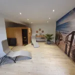 Modern, bright vacation apartment with terrace, sauna & alpacas - pure relaxation! Hotels in Bissendorf