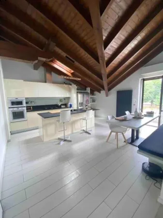 Open apartment space.In quiet residence 5 minutes from Malpensa. Отели рядом с Аэропорт Мальпенса