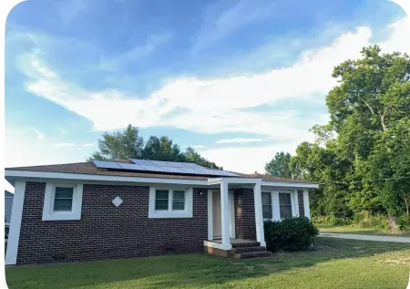 Charming 3-bedroom, 2 bathroom house with WiFi, AC in wonderful Goldsboro.