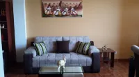 Walk to Videna Private Condo 2 Bed 1 Bath Apt. San Luis Hotels in La Victoria
