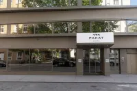 帕卡特套房飯店 - 停車場