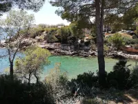House with pool on the 1st line of the sea