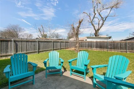 City Haus: Stylish home with King and Wifi 5 minutes to Q2 Stadium, Domain Отели рядом с достопримечательностью «Microelectronics Research Center Department of Electrical and Computer Engineering»