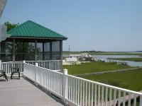 Epiphany-Deep Hole Creek-Chincoteague - Deep Water Dock! 2 King 4 Twin 5 Bath