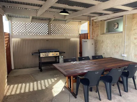 Wallaroo Church Holiday House