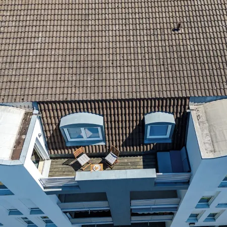 Vacation apartment with sunny balcony & parking space