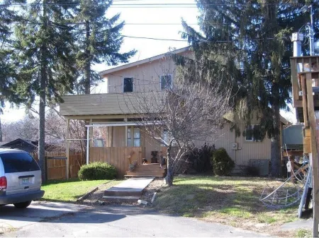 Charming Two Bedroom Lake House