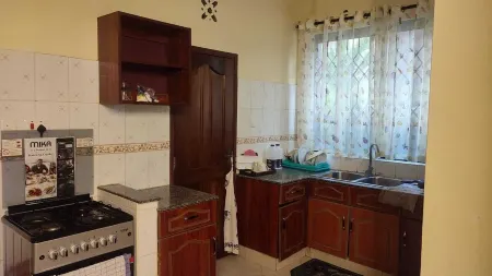 Comfortable 3 bedroom with restaurant and pool area Отели в г. Шансу