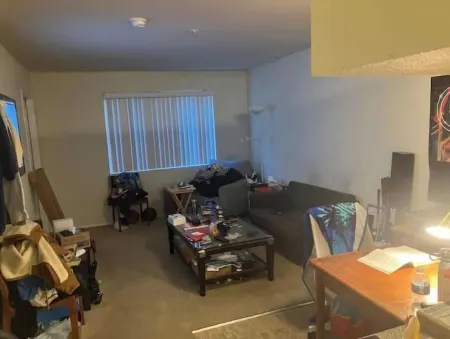 750 sq ft, carpeted, futon. Отели рядом с достопримечательностью «Парк Ричард Фаи Виллидж Грин»