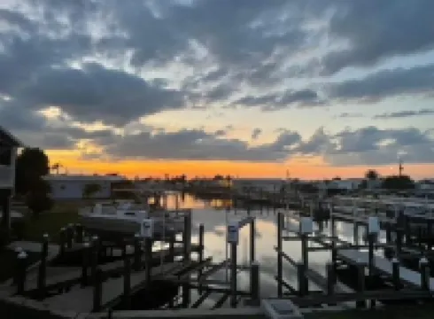 Island Sunset Retreat with Jacuzzi