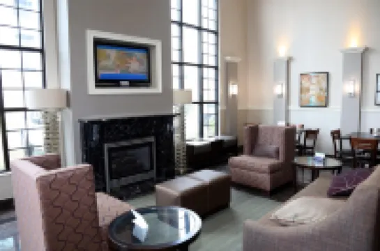 อเมริกาส์ เบสต์ แวลู อินน์ มอนโร โรงแรมในมอนโร