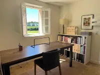 Old farmhouse with majestic view of the vineyards Hotels in Carpentras