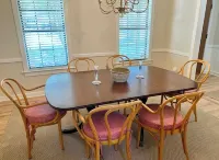 Charming 3-bedroom house in South Mount Pleasant minutes away from the beach!