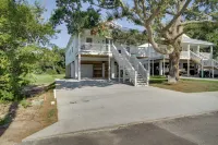 Sunny Gulfport Vacation Rental Walk to Beaches! - Ocean View