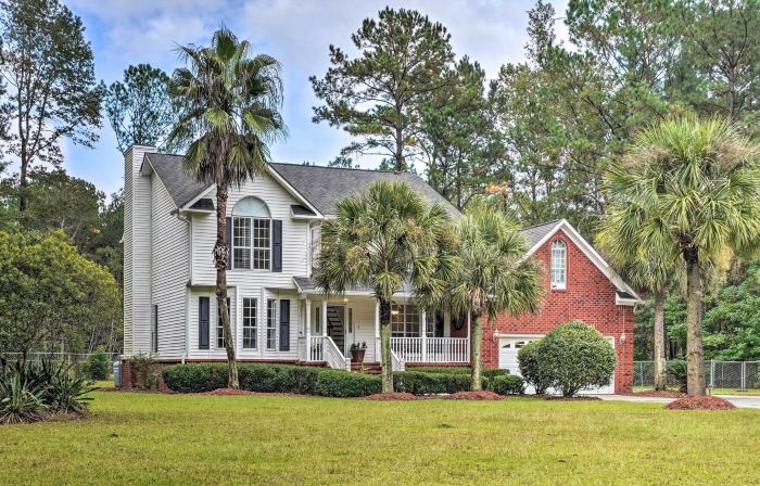 Pet-Friendly Suburban Escape w/ Deck & Grill!