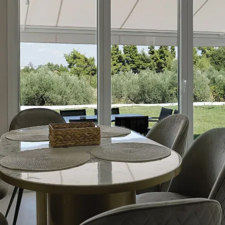 EIGHT OLIVES LUXURY VILLA