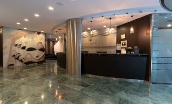 Eurostars Cristal Palace