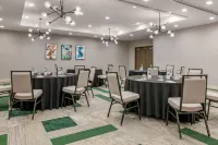 Cambria Hotel St Petersburg-Madeira Beach Marina Hotels in Madeira Beach