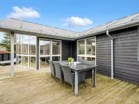 "Carlie" - 250m to the Fjord