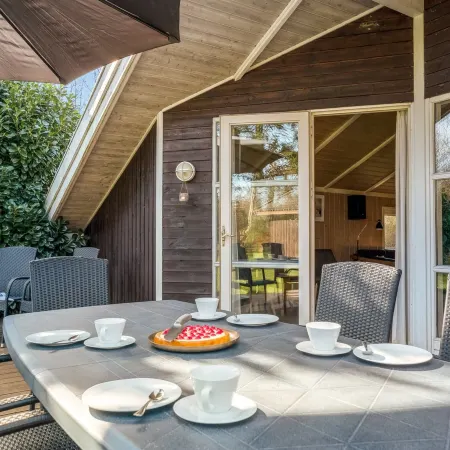 "Emili" - 300m from the sea