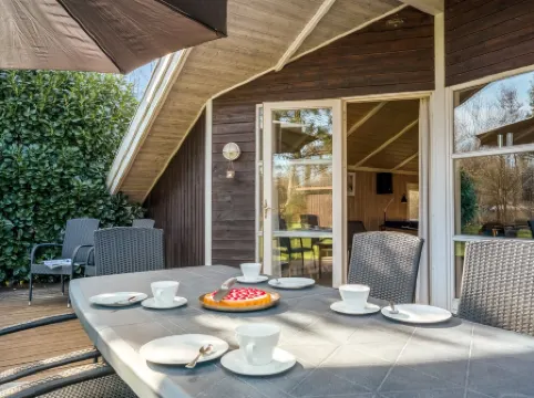 "Emili" - 300m from the sea