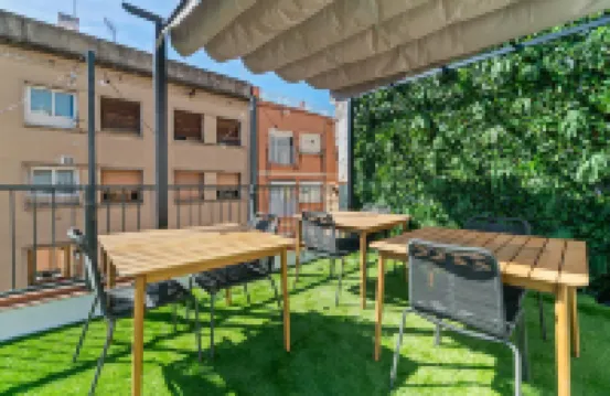 Livinn House - Self Check IN Hotels near Museo de Hospitalet de Llobregat