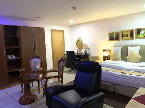 The Autograph Executive Hotel