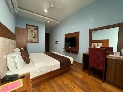 Hotel Candy Hotels near Green Belt Park, Sector 48D,