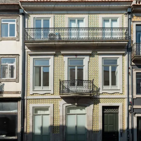 Oporto Rooftop Studio by Vacationy