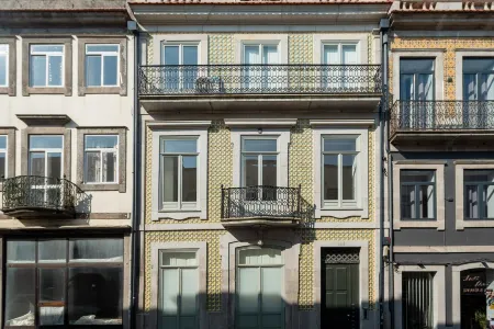 Oporto Rooftop Studio by Vacationy Отели рядом с достопримечательностью «Parque de São Roque»