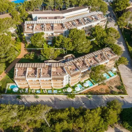 Viva Cala Mesquida Suites & Spa Отели рядом с достопримечательностью «Пляж Кала-Торта»