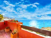 Penthouse in Torrox Costa with Sea Views