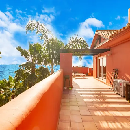 Penthouse in Torrox Costa with Sea Views