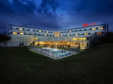 ibis Poitiers Site du Futuroscope