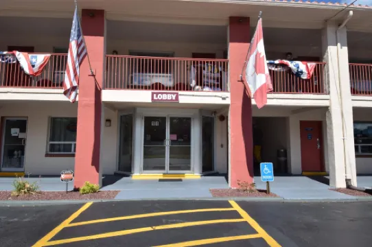 Knights Inn Oswego East Hotels in Scriba