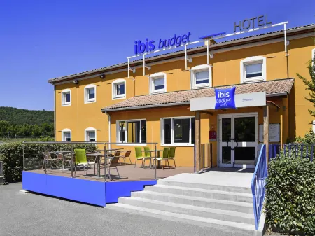 Hôtel Ibis Budget Sisteron Отели в г. Салеран