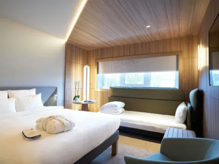 Novotel Reims Tinqueux Отели в г. Тенкё