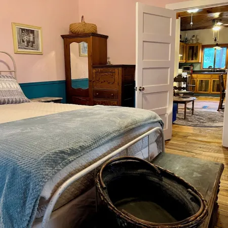 3-Bedroom Cabin in Old Bisbee