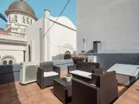 Central La Laguna Retreat
