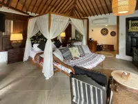 Radjendra Resort Hotels in Caringin