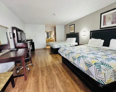 レッド カーペット イン ノーウォーク ノーウォークのホテル