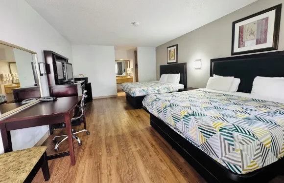 諾沃克紅毯旅館