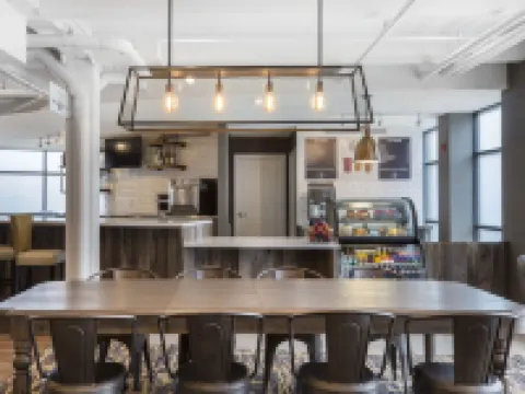 EnVision Hotel Boston-Everett Hoteles en Everett