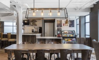 EnVision Hotel Boston-Everett