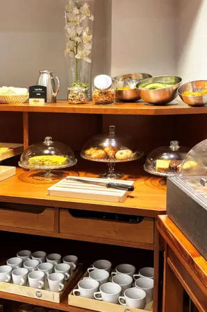 Hotel Longoria Plaza by Pandorahoteles Отели в г. Овьедо