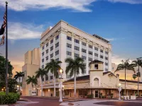 The Banyan Hotel Fort Myers, Tapestry Collection by Hilton Hotels near Edison Park