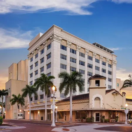The Banyan Hotel Fort Myers, Tapestry Collection by Hilton
